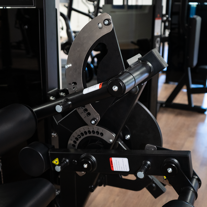 Cuádriceps y femoral | Máquina selectorizada dual - Compact Series