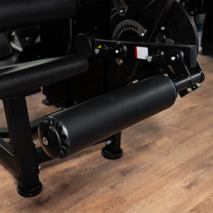Cuádriceps y femoral | Máquina selectorizada dual - Compact Series