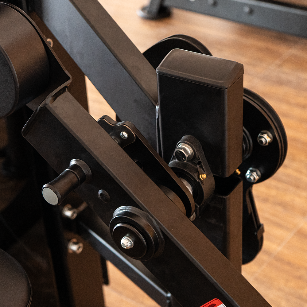 Femoral tumbado | Máquina selectorizada - Compact Series brazo